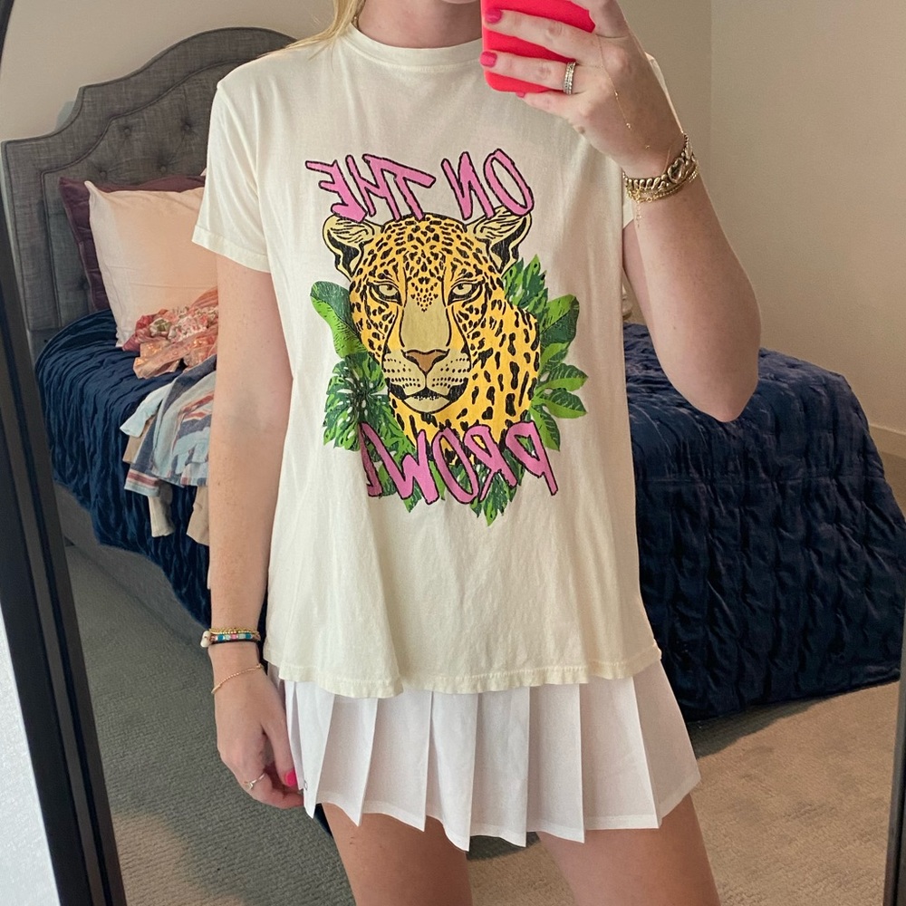 SHOW ME YOUR MUMU On The Prowl T-shirt - Picture 6 of 11